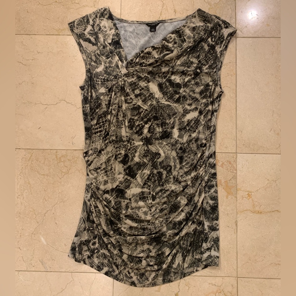 Ann Taylor top size Medium, EUC